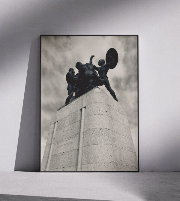 Monumento ai Caduti Trieste / B&W