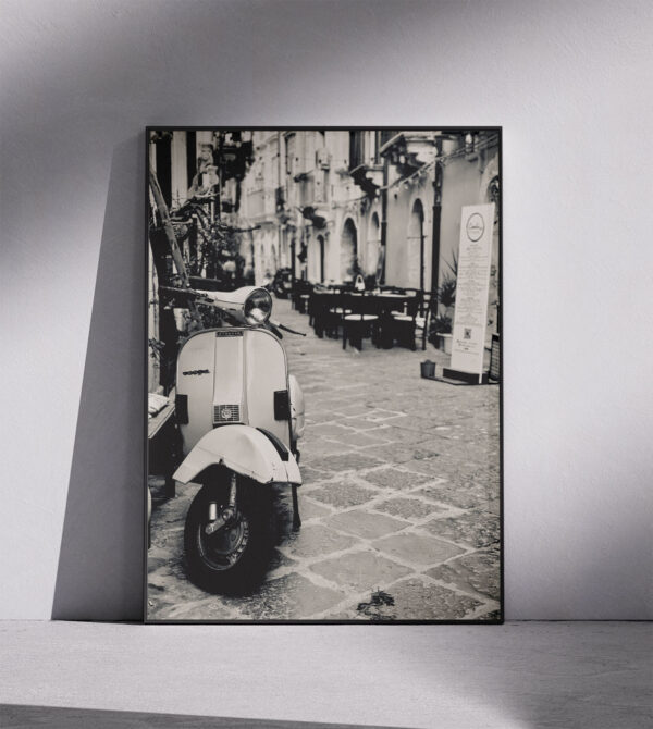 Vespa PX / Living Sicily